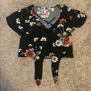 Black floral crop top